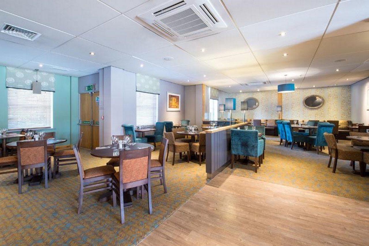 Premier Inn Stoke - Trentham Gardens Exterior foto