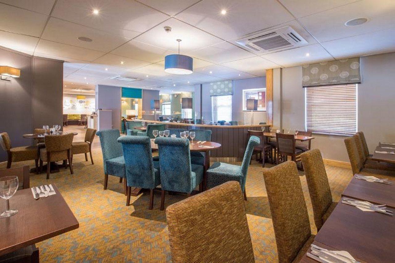 Premier Inn Stoke - Trentham Gardens Exterior foto